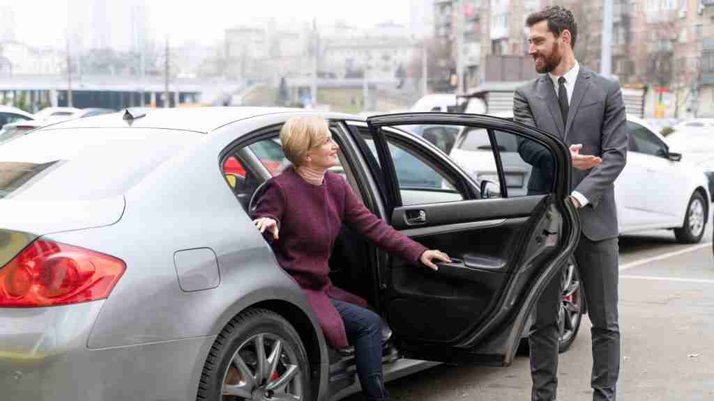 Chauffeur Driven Cars in Melbourne service assistance